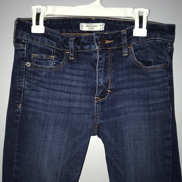 Too small - Picture 2 of 4